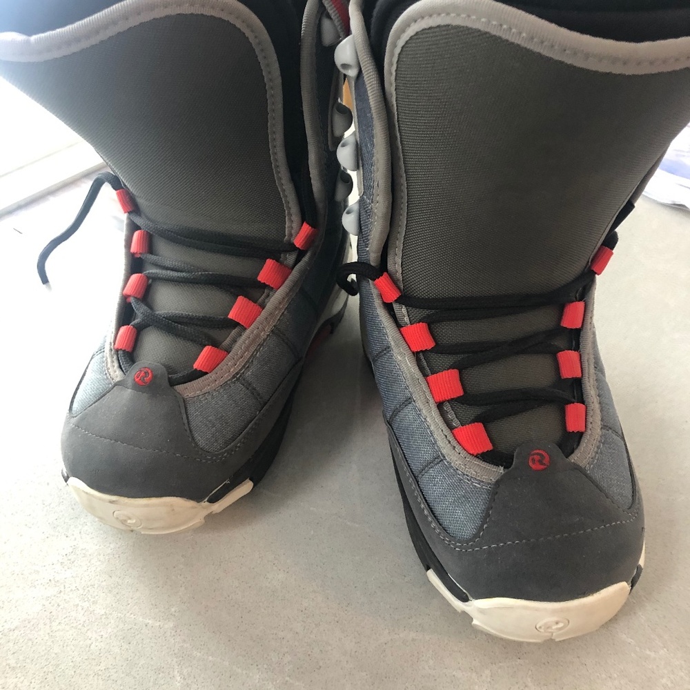 Rossignol Snowboard Boots 6.5 men's 7.5 women's